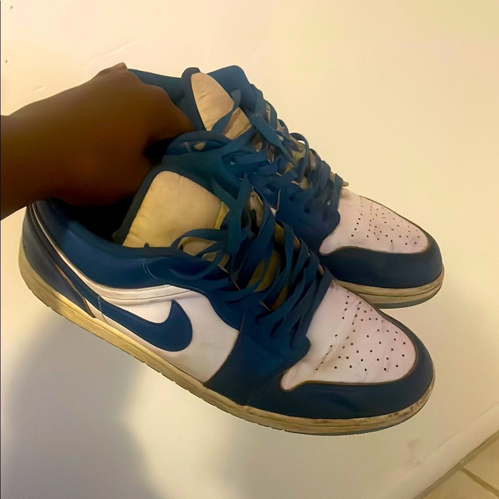 Nike Blue and White Sneakers Classic Design